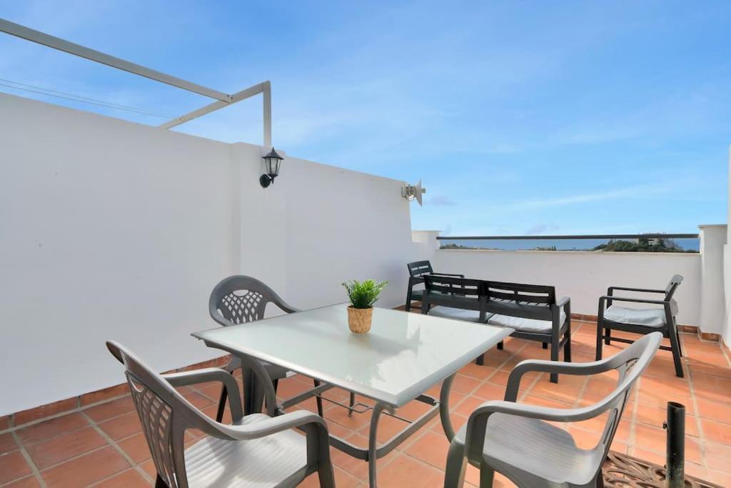 אסטפונה Duplex Con Vistas Al Mar, Piscina Y Gimnasio - Las Abejeras 226 מראה חיצוני תמונה